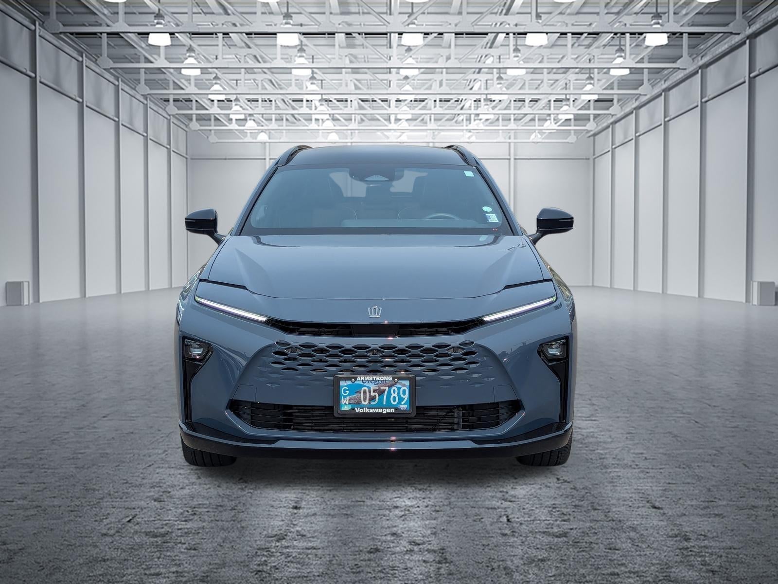 2025 Toyota Crown Signia Limited
