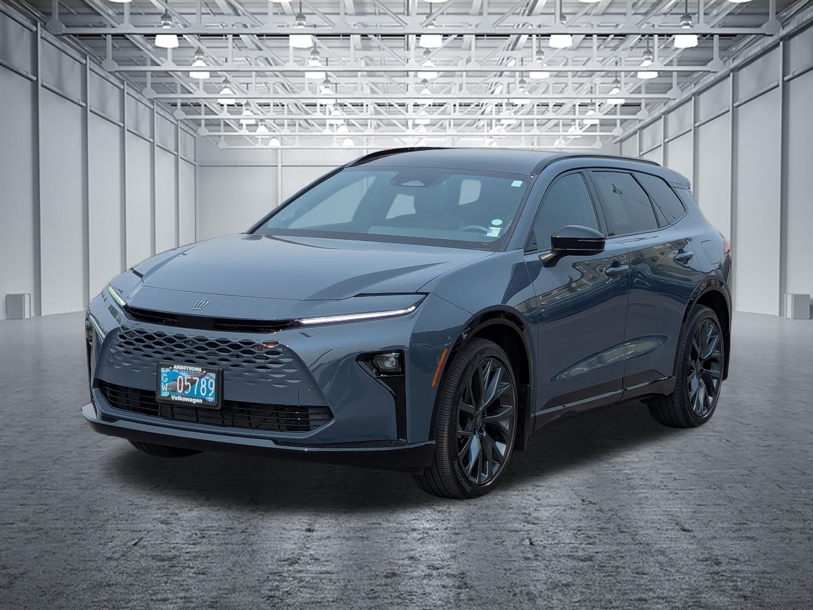2025 Toyota Crown Signia Limited