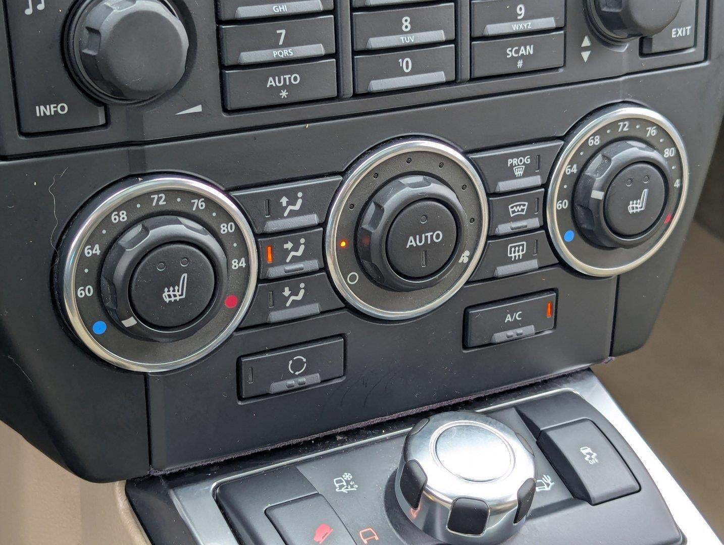 2012 Land Rover LR2 HSE