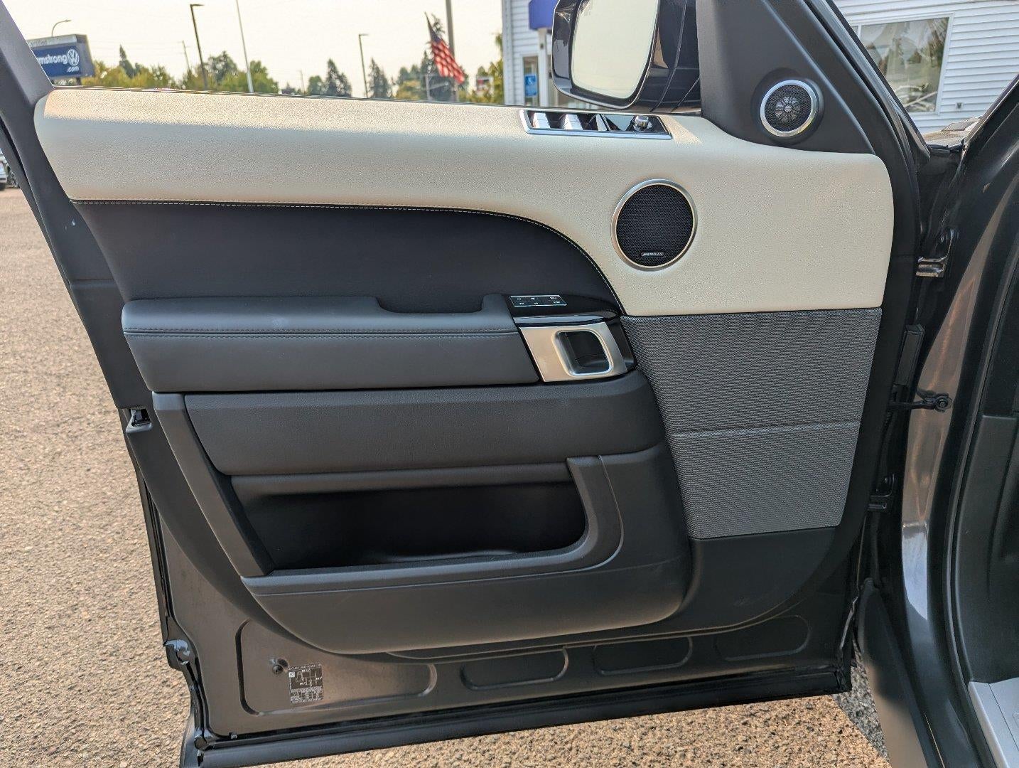 2021 Land Rover Range Rover Sport HSE Silver Edition