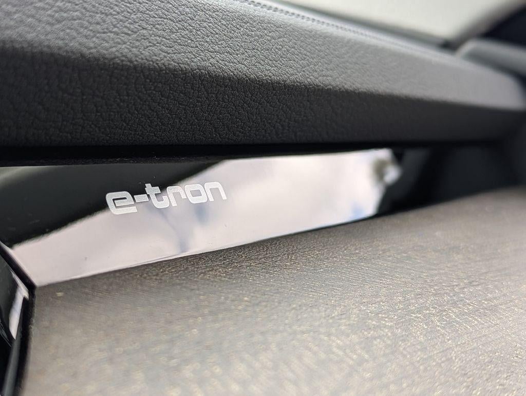 2024 Audi Q8 e-tron Premium Plus