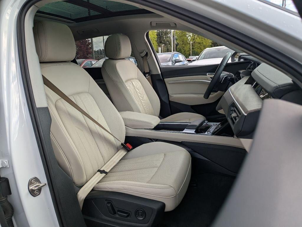 2024 Audi Q8 e-tron Premium Plus