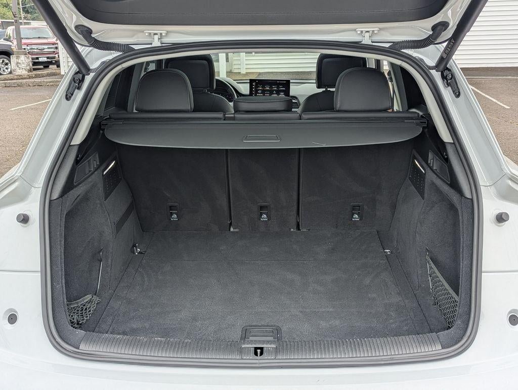 2023 Audi Q5 45 S line Premium quattro