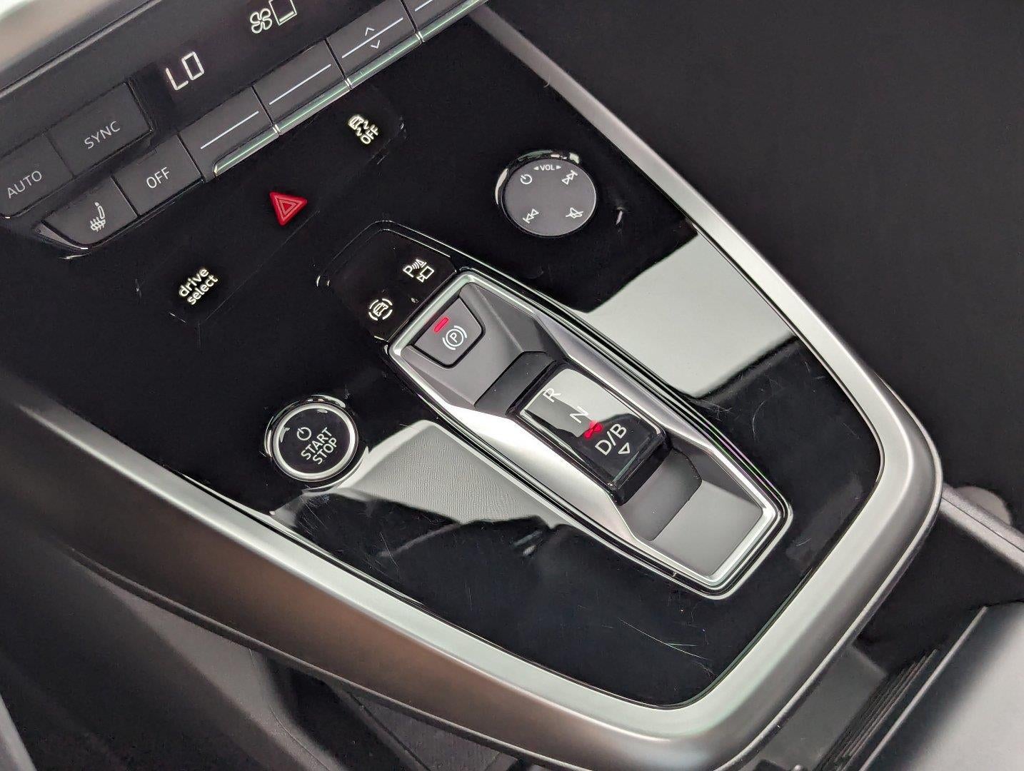 2024 Audi Q4 e-tron Premium