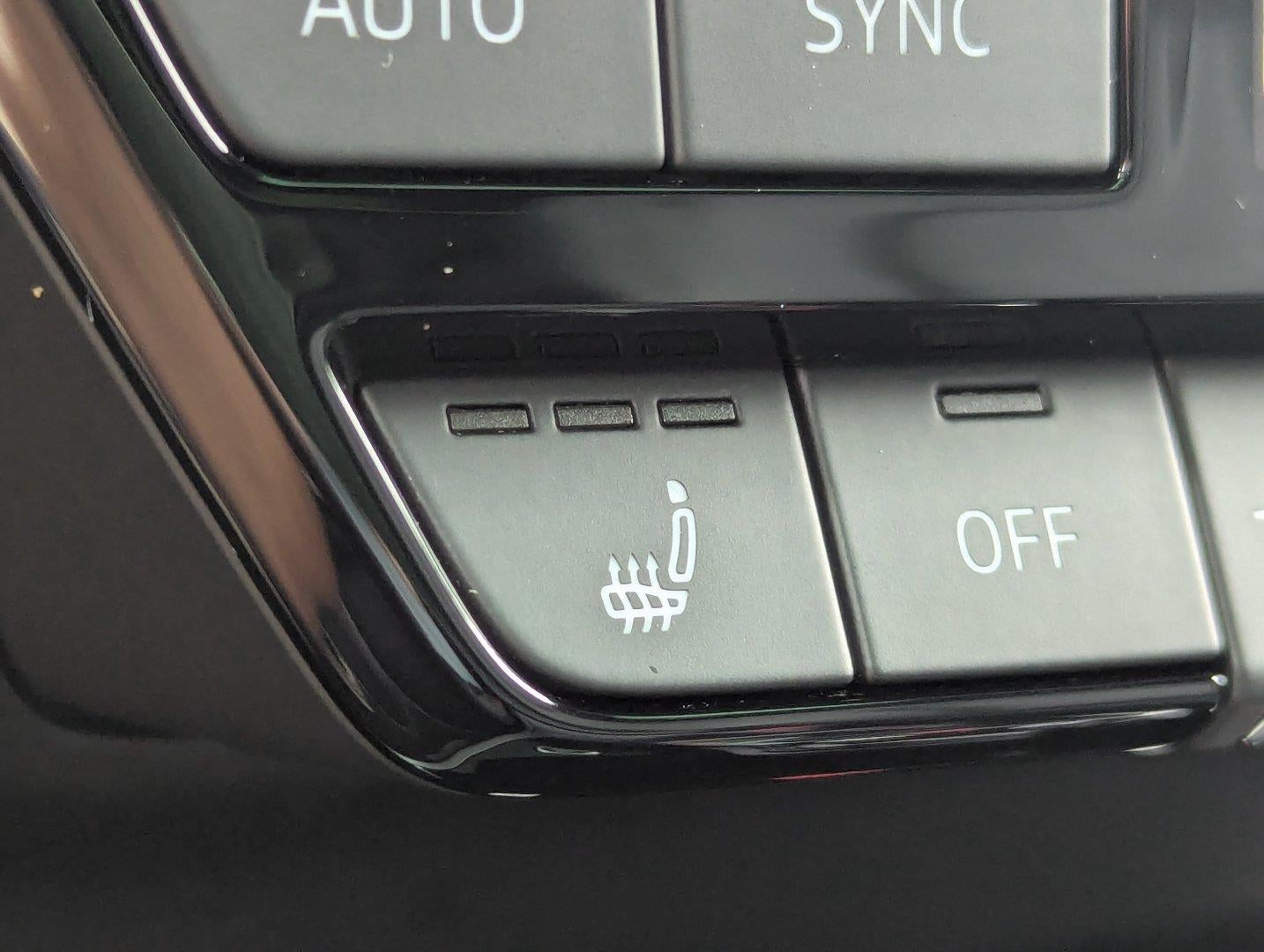 2024 Audi Q4 e-tron Premium