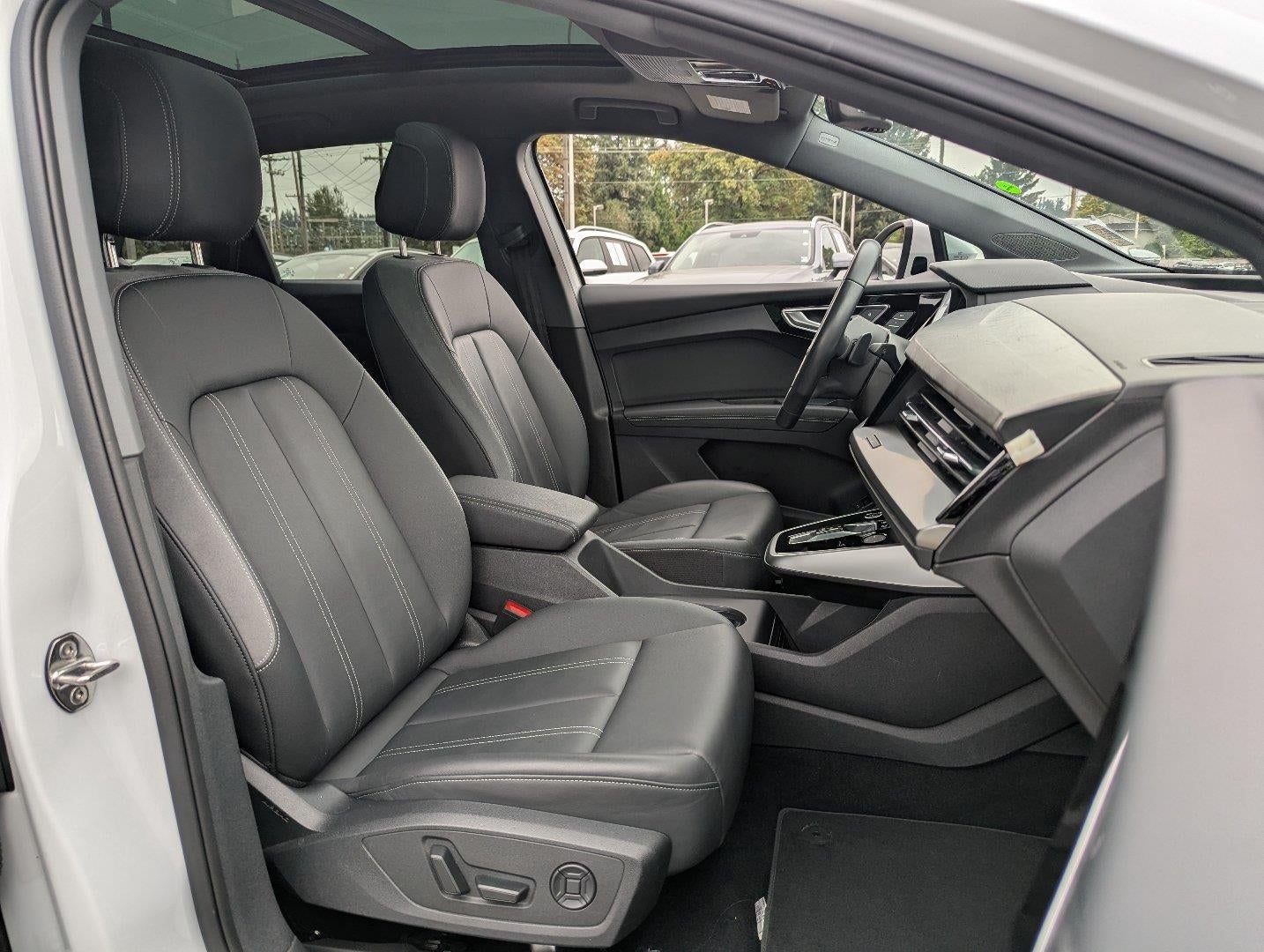 2024 Audi Q4 e-tron Premium