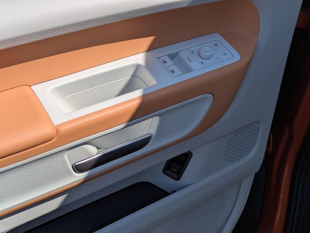2025 Volkswagen ID. Buzz Pro S Plus