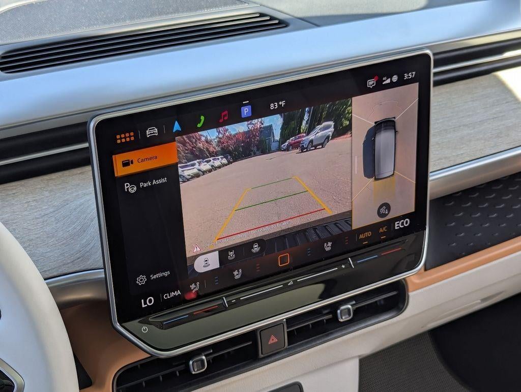 2025 Volkswagen ID. Buzz Pro S Plus