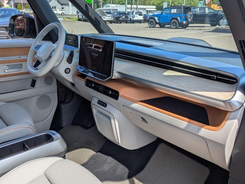 2025 Volkswagen ID. Buzz Pro S Plus