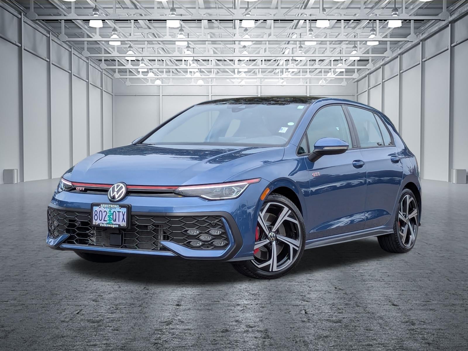 2025 Volkswagen Golf GTI SE