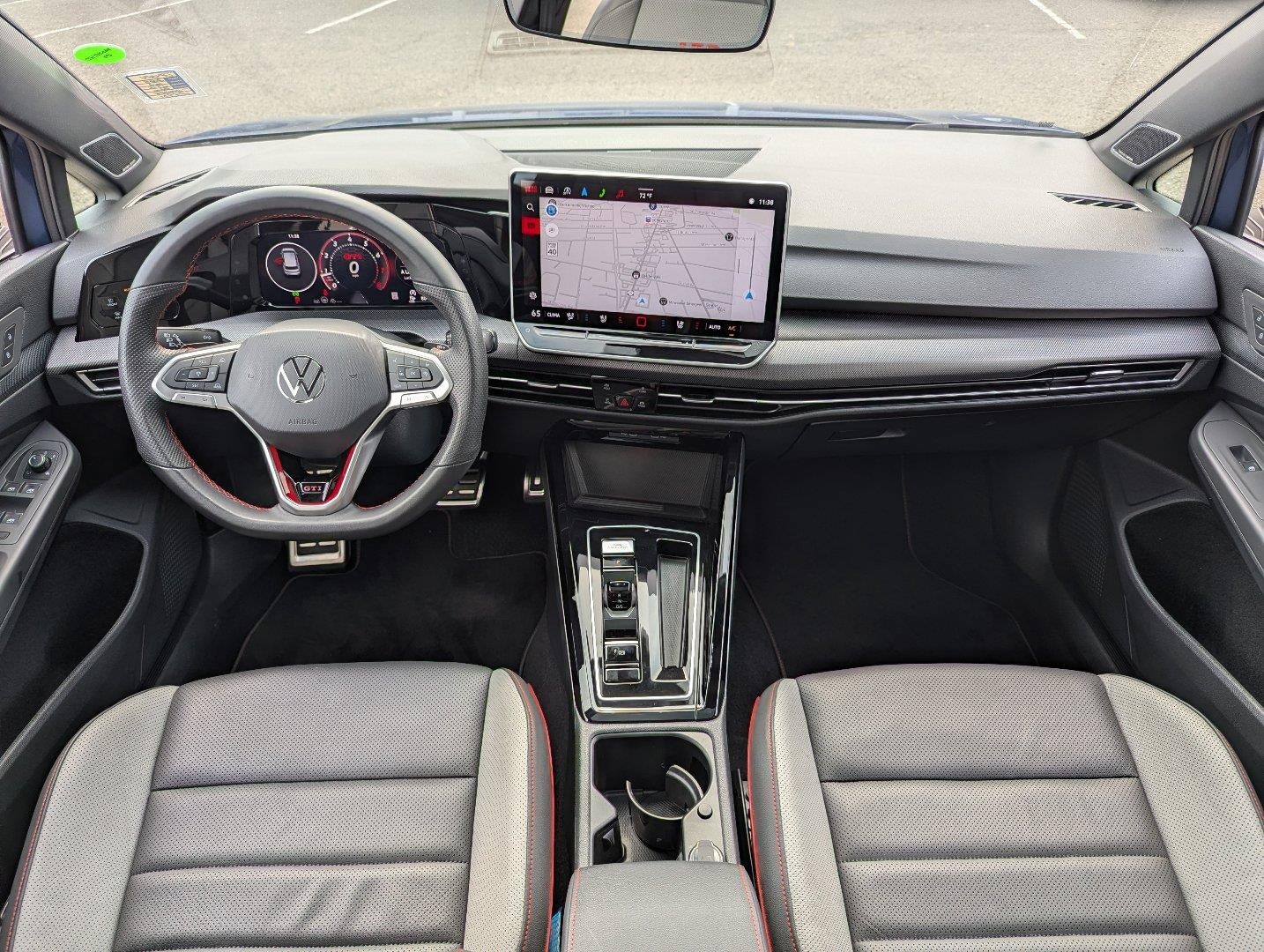 2025 Volkswagen Golf GTI SE