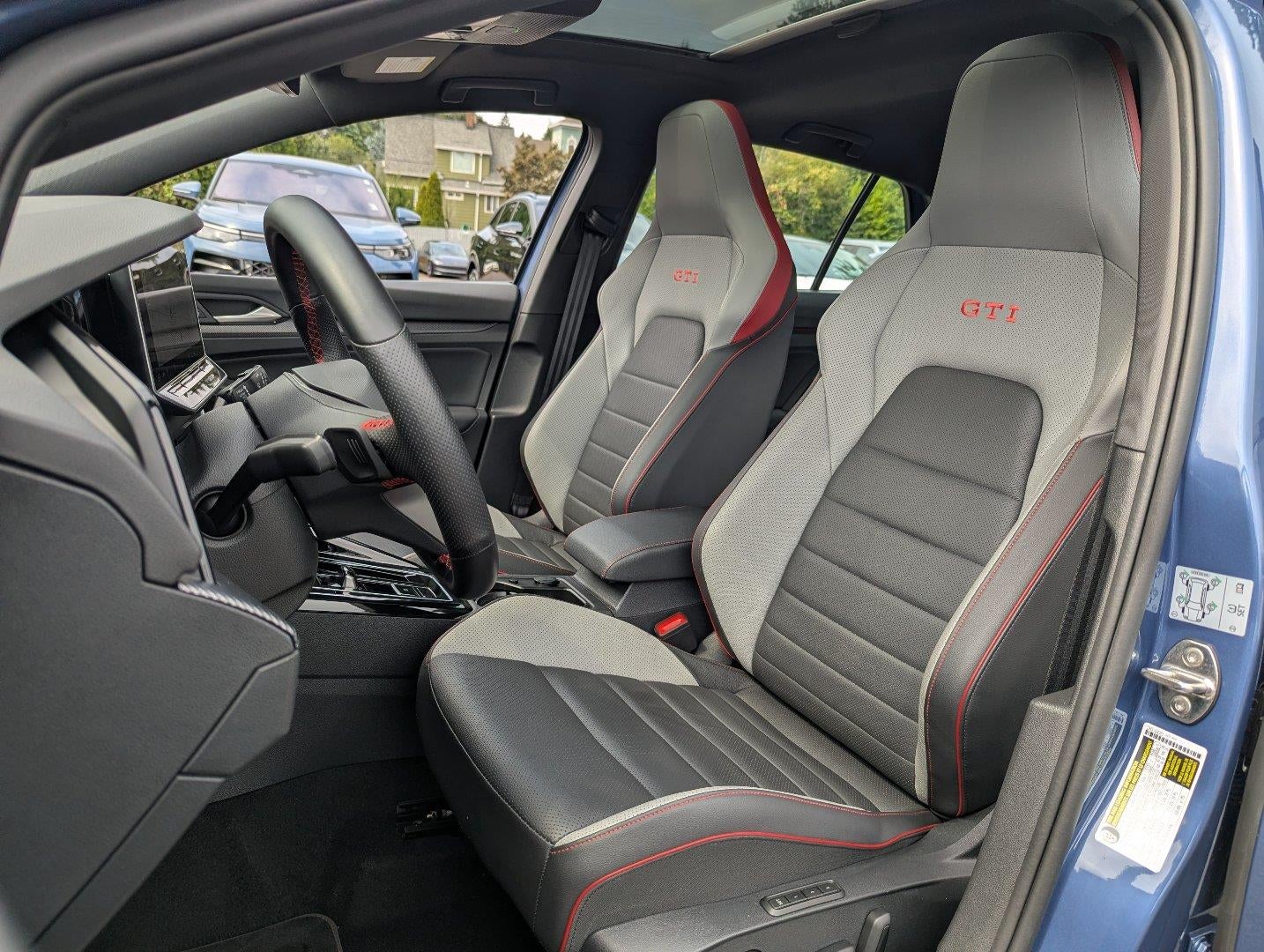 2025 Volkswagen Golf GTI SE