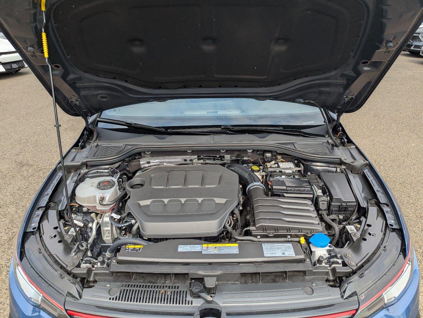 2025 Volkswagen Golf GTI SE