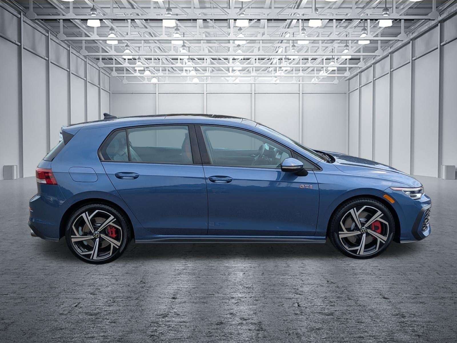 2025 Volkswagen Golf GTI SE