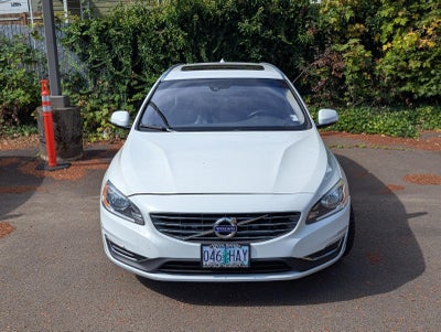2016 Volvo V60 T5 Drive-E Premier
