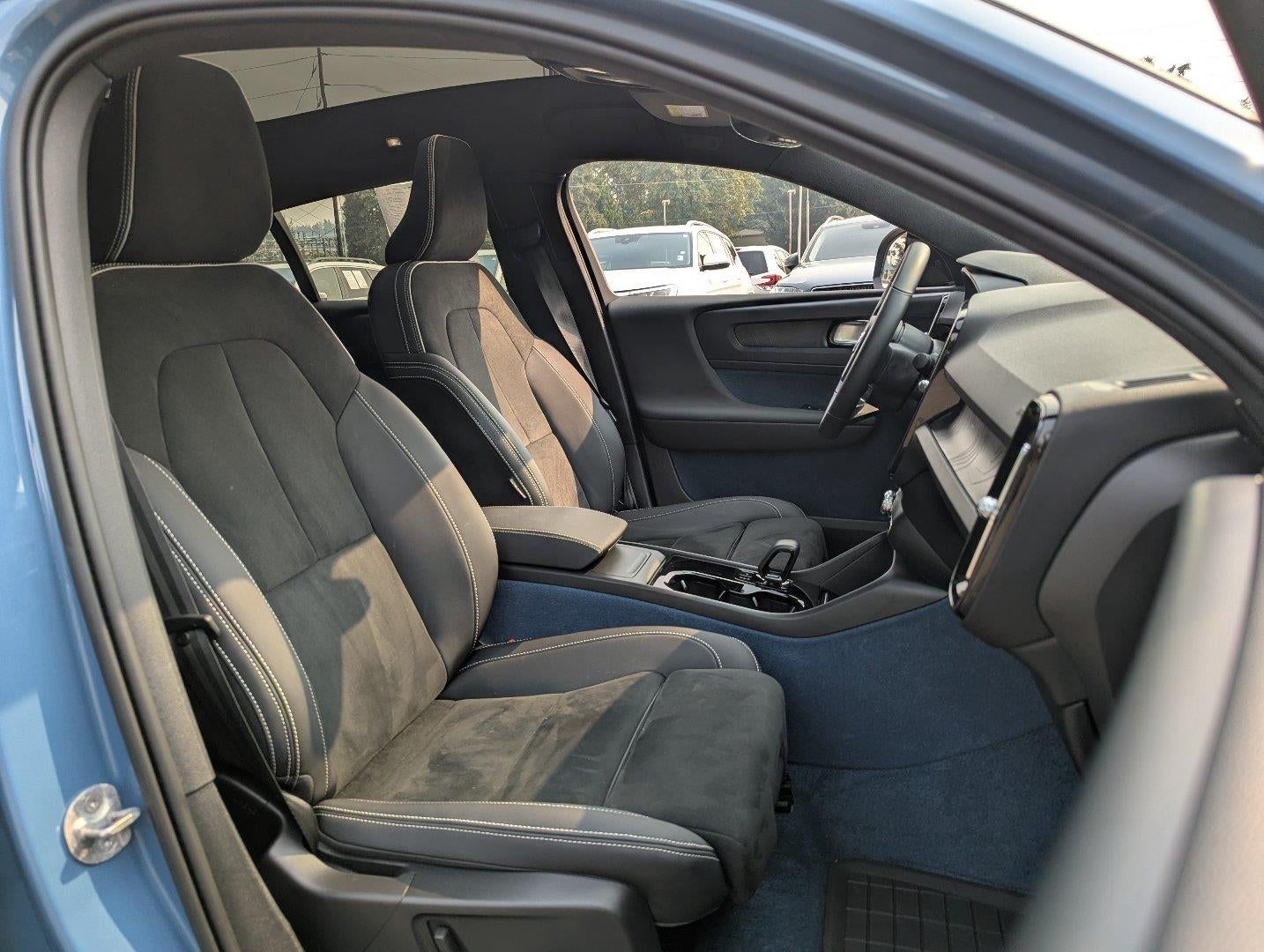 2023 Volvo C40 Recharge Pure Electric Plus