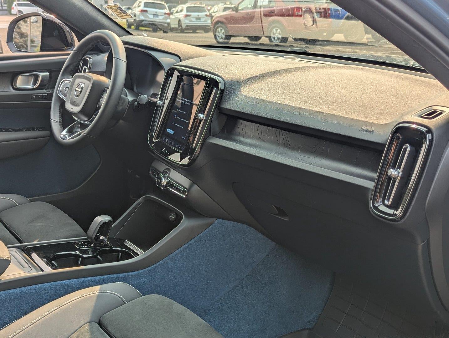 2023 Volvo C40 Recharge Pure Electric Plus
