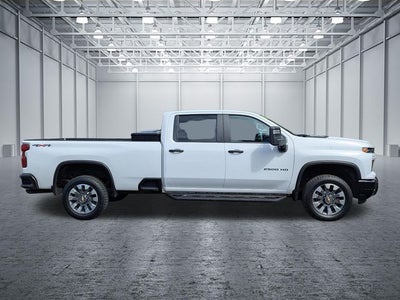 2024 Chevrolet Silverado 2500HD Custom