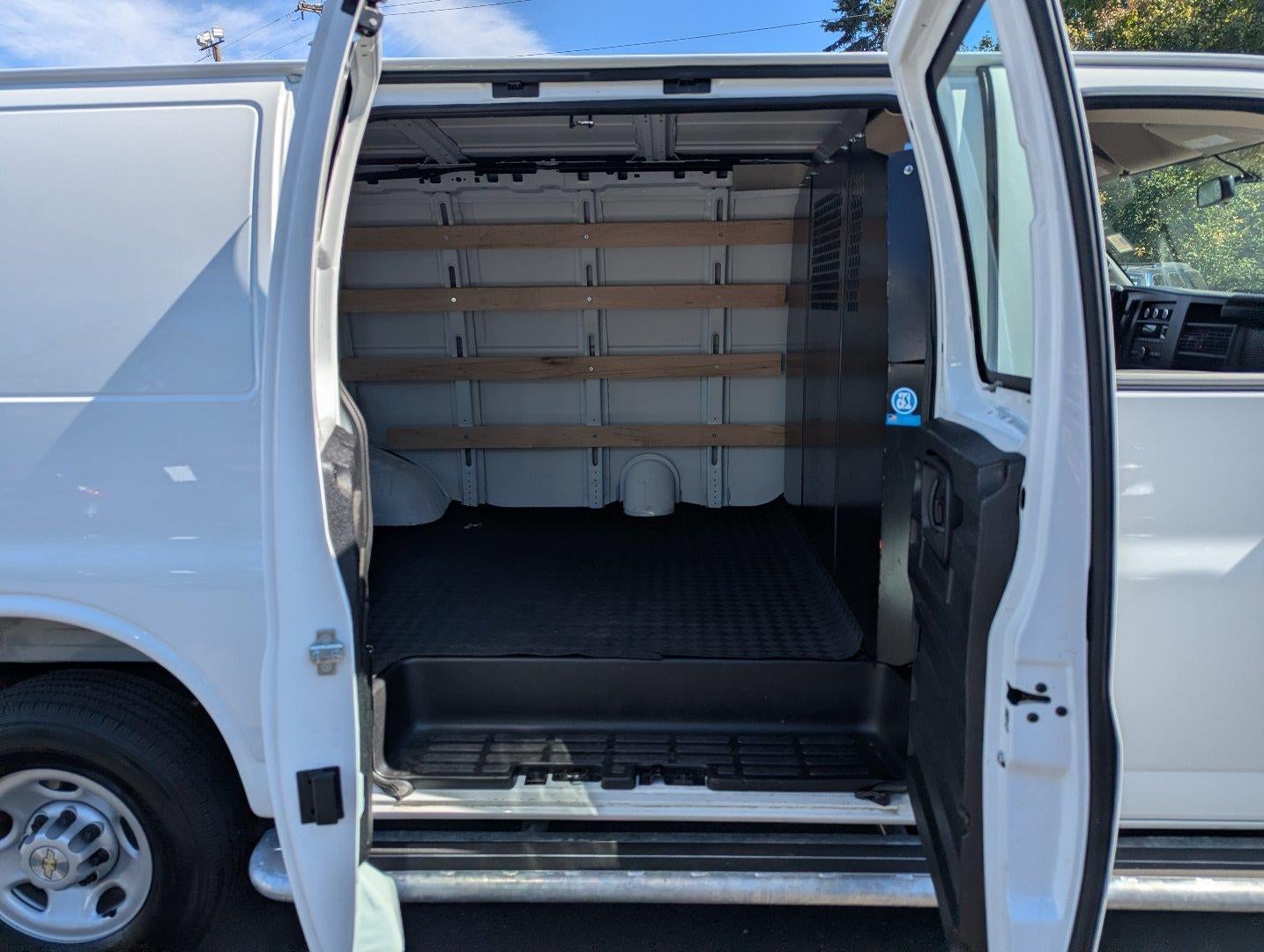2025 Chevrolet Express Cargo Van RWD 2500 135