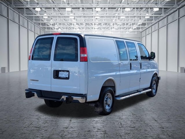 2025 Chevrolet Express Cargo Van RWD 2500 135