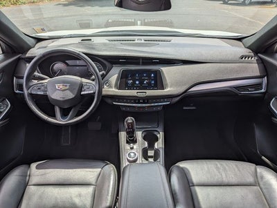 2023 Cadillac XT4 Premium Luxury
