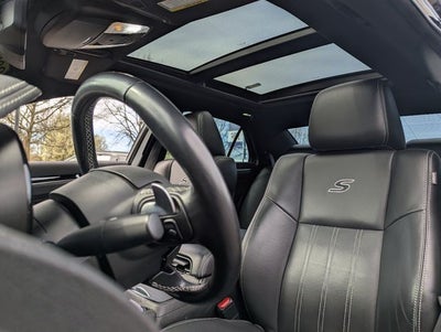 2022 Chrysler 300 S
