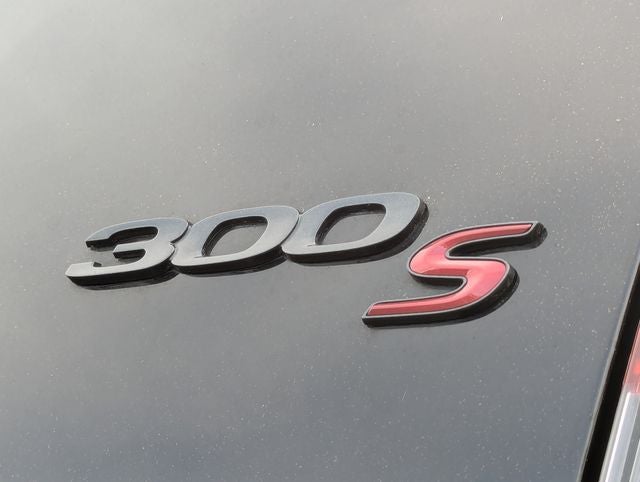 2022 Chrysler 300 S