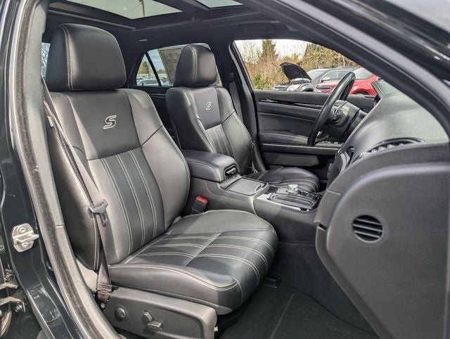 2022 Chrysler 300 S