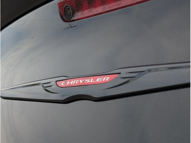 2022 Chrysler 300 S