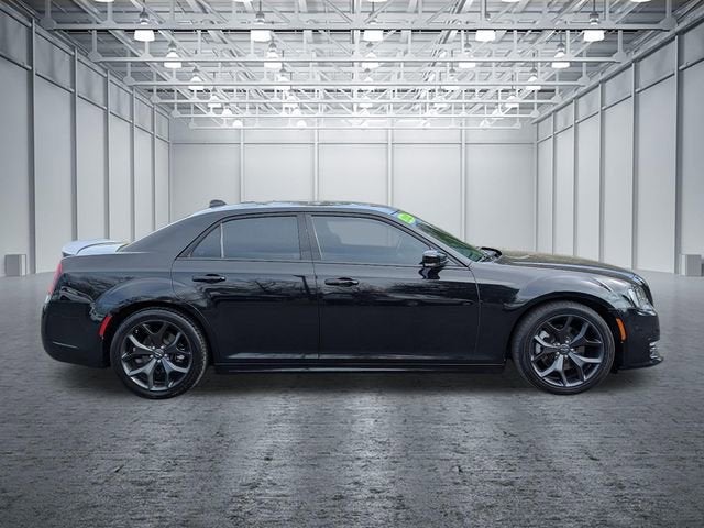 2022 Chrysler 300 S