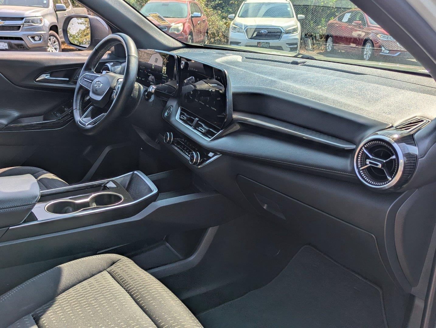 2025 Chevrolet Equinox AWD LT