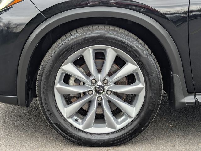 2019 INFINITI QX50 LUXE