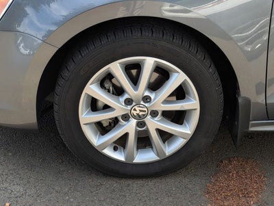2013 Volkswagen Jetta 2.5L SE Convenience & Sunroof