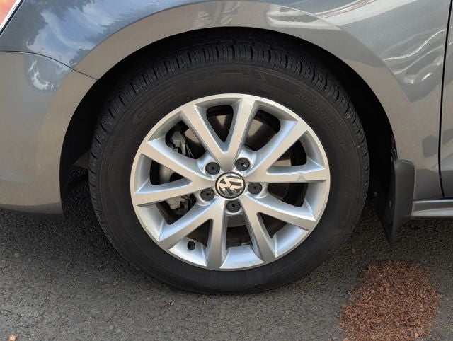 2013 Volkswagen Jetta 2.5L SE Convenience & Sunroof