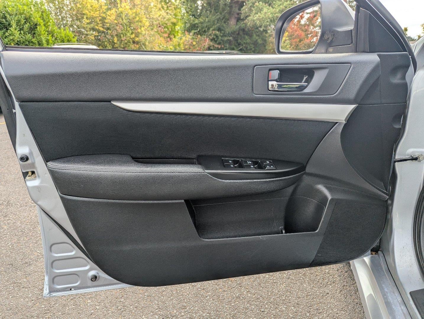 2013 Subaru Legacy 2.5i Premium