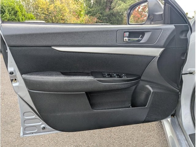 2013 Subaru Legacy 2.5i Premium