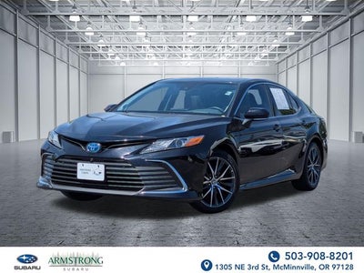 2022 Toyota Camry Hybrid XLE