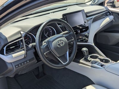 2022 Toyota Camry Hybrid XLE