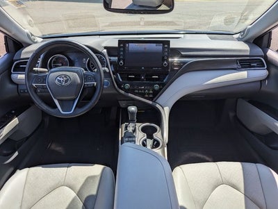 2022 Toyota Camry Hybrid XLE