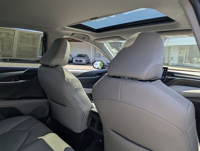 2022 Toyota Camry Hybrid XLE