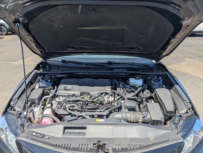 2022 Toyota Camry Hybrid XLE