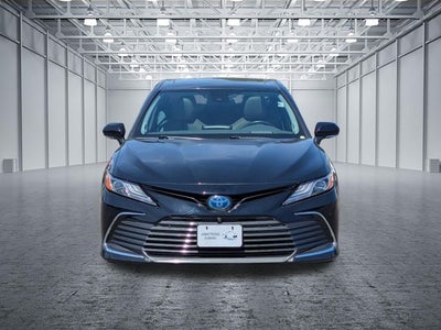 2022 Toyota Camry Hybrid XLE