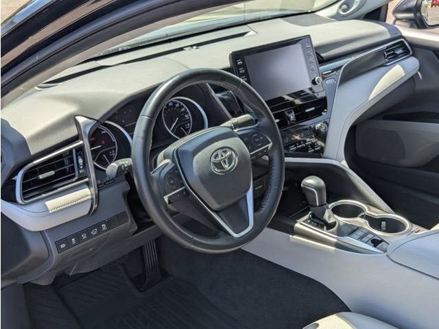 2022 Toyota Camry Hybrid XLE