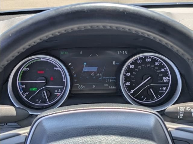 2022 Toyota Camry Hybrid XLE