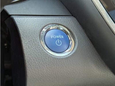 2022 Toyota Camry Hybrid XLE