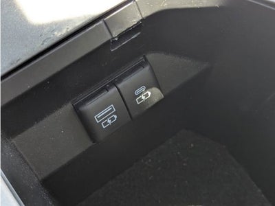 2022 Toyota Camry Hybrid XLE