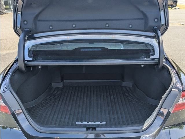 2022 Toyota Camry Hybrid XLE