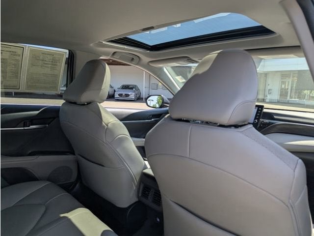 2022 Toyota Camry Hybrid XLE