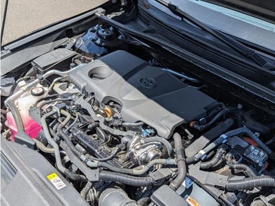 2022 Toyota Camry Hybrid XLE