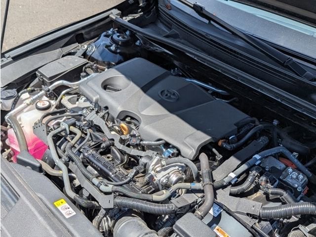 2022 Toyota Camry Hybrid XLE